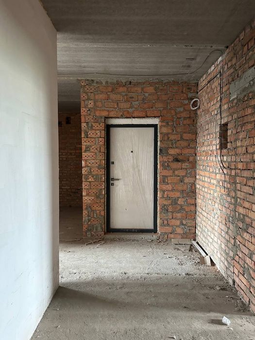 Продаж 3 к квартири в центрі,можливе перепланування у 1+2 кімнатні ква