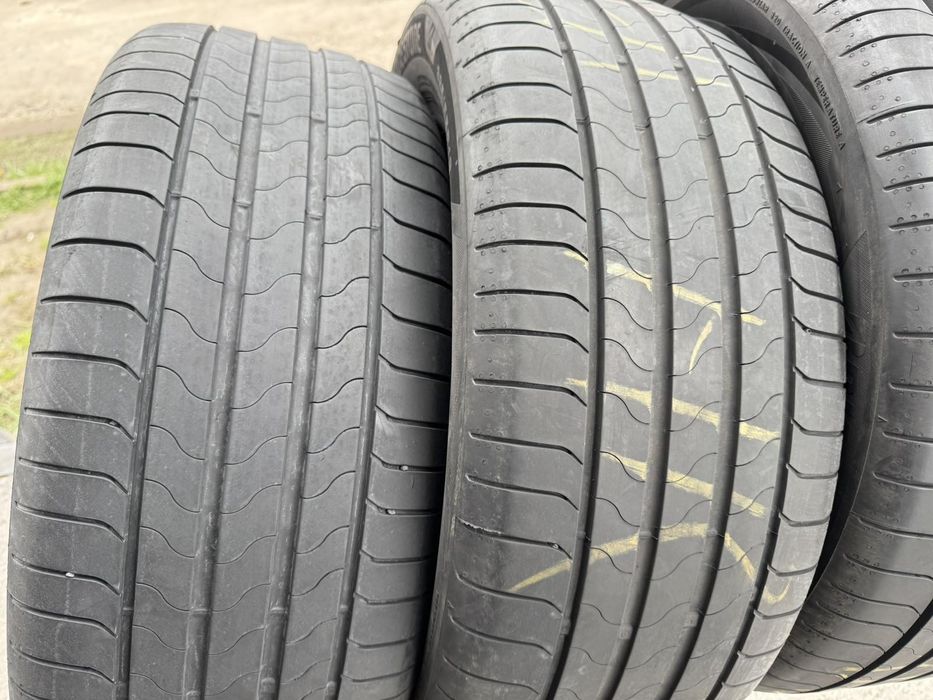 Літні шини Bridgestone 225/55 R18