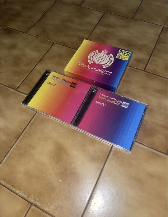 The Annual 2002 Limited Edition Box Set