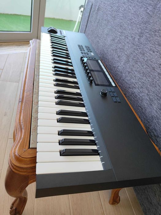 Native Instruments Komplete Kontrol S61 MK2