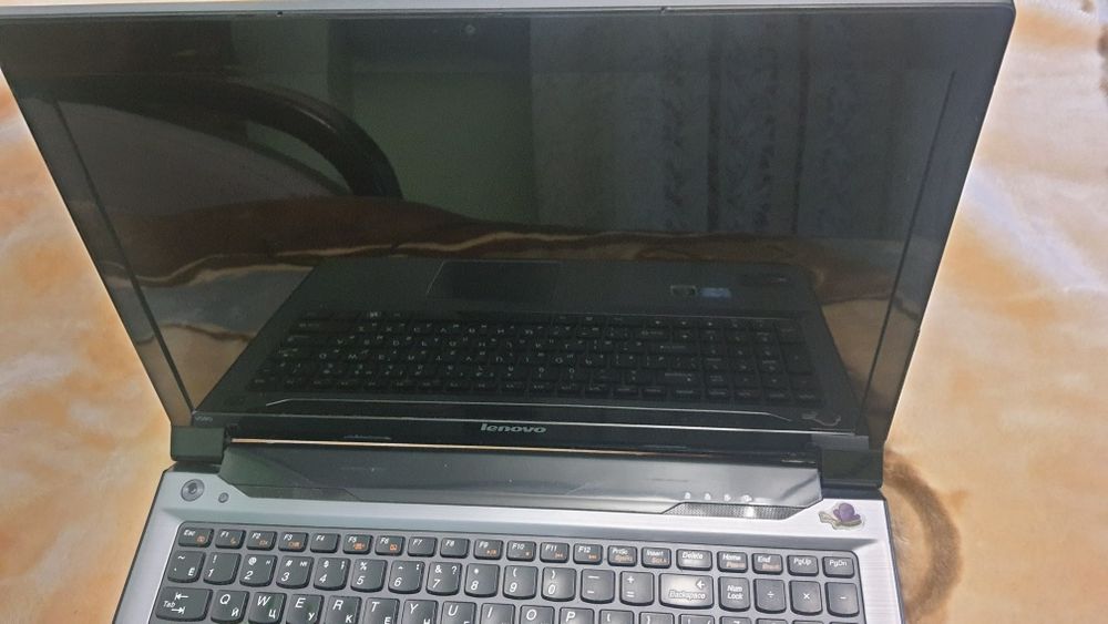 Ноутбук Lenovo V580