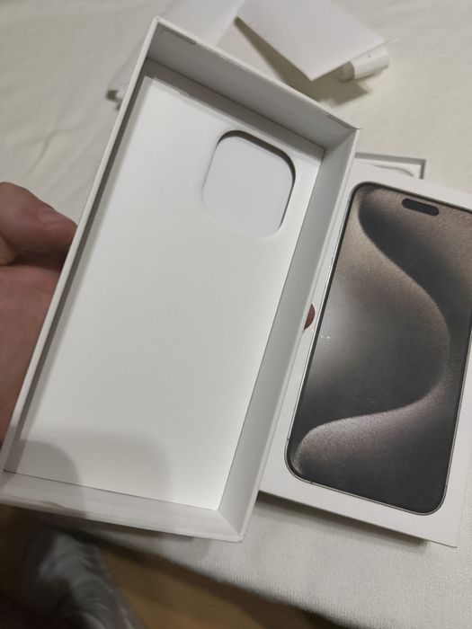 Caixa Oficial iPhone 15 Pro Max