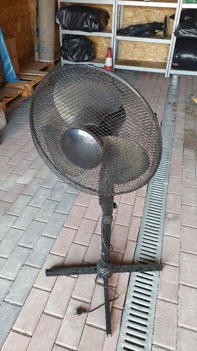 Wiatrak wentylator stojący 45W