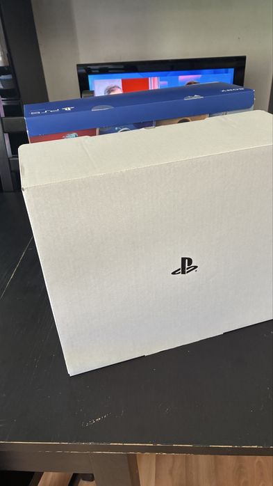 Caixa PlayStation 5 completa com caixa interior PS5