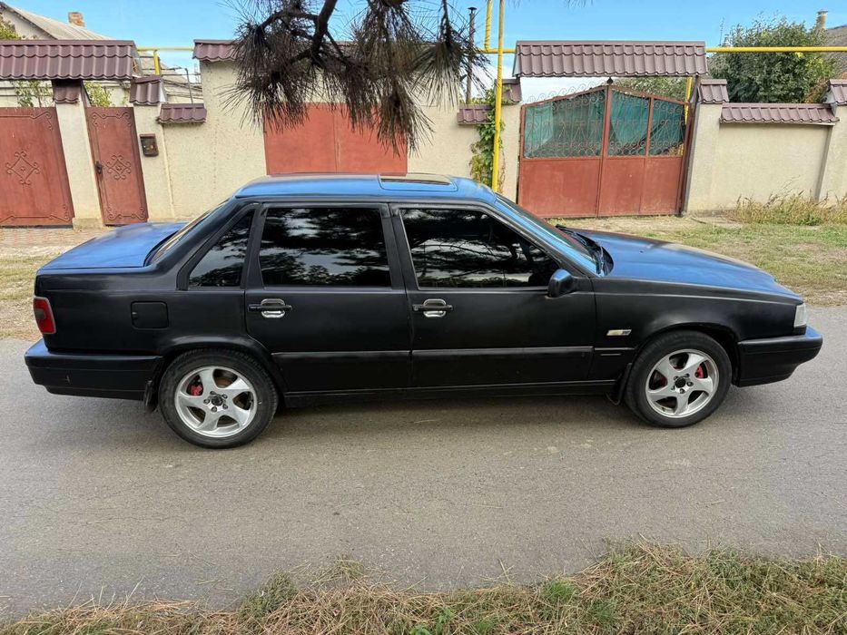 Volvo 850 в хорошем состоянии (2.5 бензин, 1994 год)