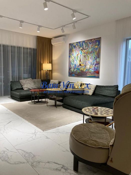 Продажа дома с ремонтом  в городке в лесу . Конча-Заспа