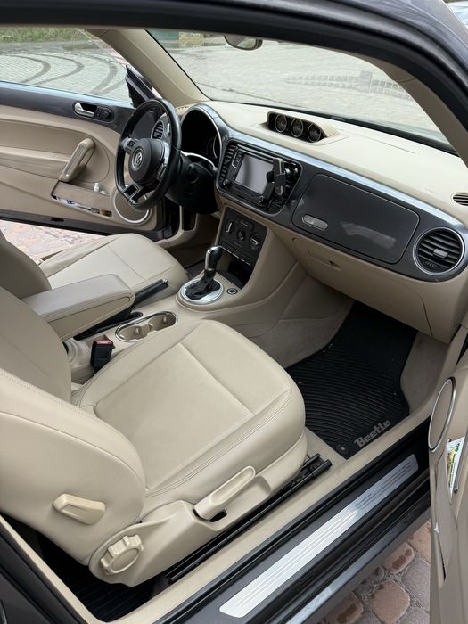 Продам Volkswagen Beetle 2012