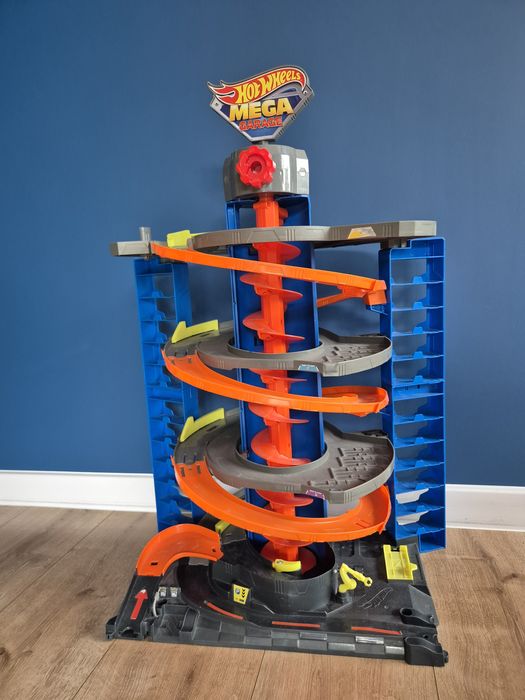 Garaż hot wheels