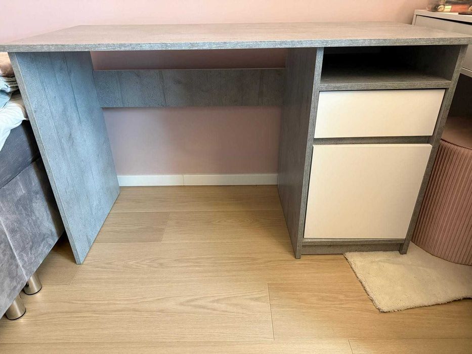 Biurko 120x53cm szaro białe ODDAM ZA DARMO