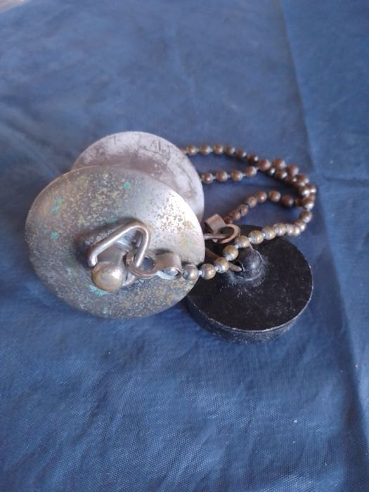 Tampa com suporte para lavatórios antigos