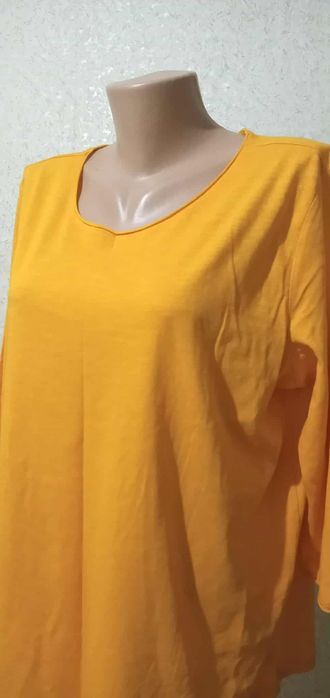 На дівчину нова.