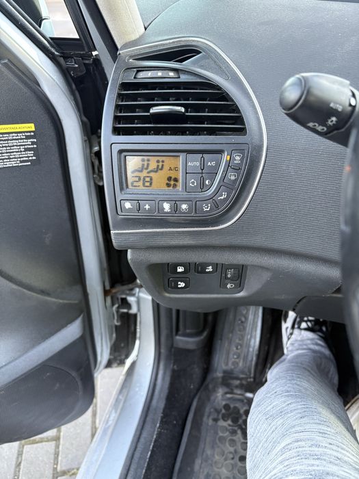Citroen C4 picasso 2009r klima . Czujniki . Nowy przegląd