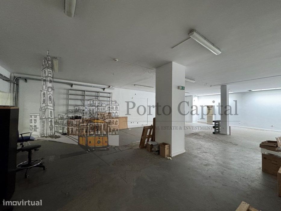 Espaço Comercial + Garagens Excelente Investimento em Leça da Palmeira