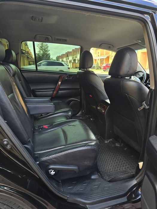 Toyota  Highlander 2012 рік 3,5 Газ-бензин