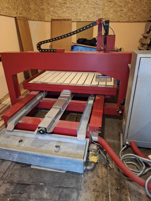 Станок фрезерний  ЧПУ  по каменю