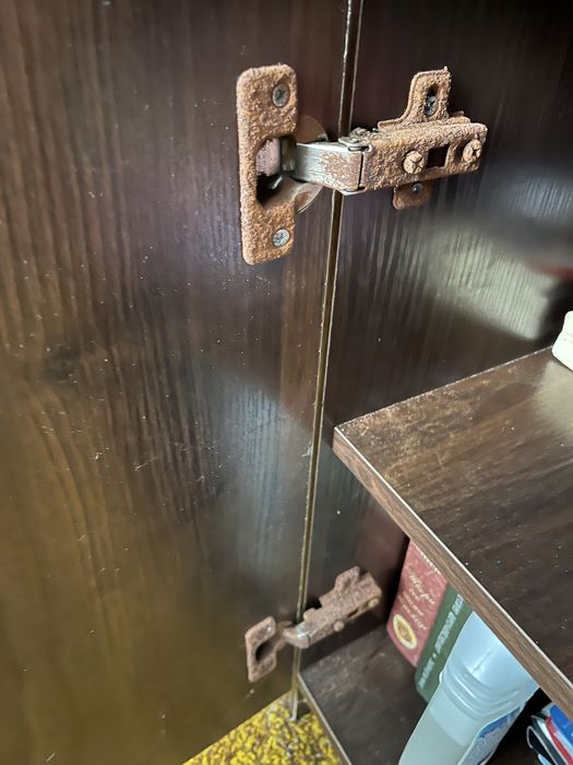 Письменный компьютерный столы