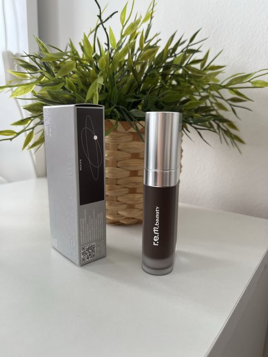 Rem beauty puder podklad  odcien rich 9N