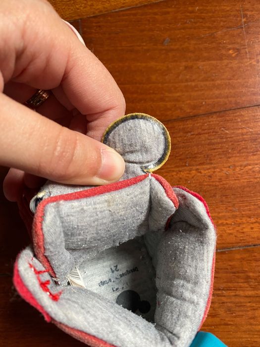 Botas de menino mickey
