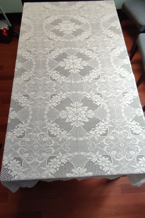 Toalha de mesa em crochê