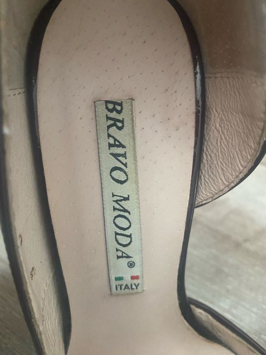 Туфлі шкіра класичні лакові bravo moda