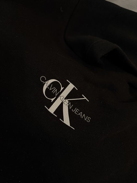 Bluza calvin klein czarna z kapturem