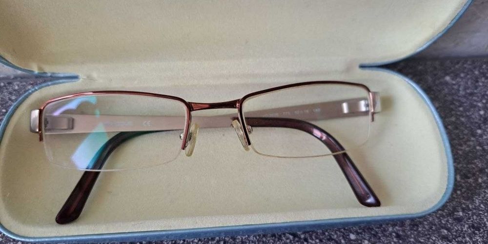 Продам оправу vogue