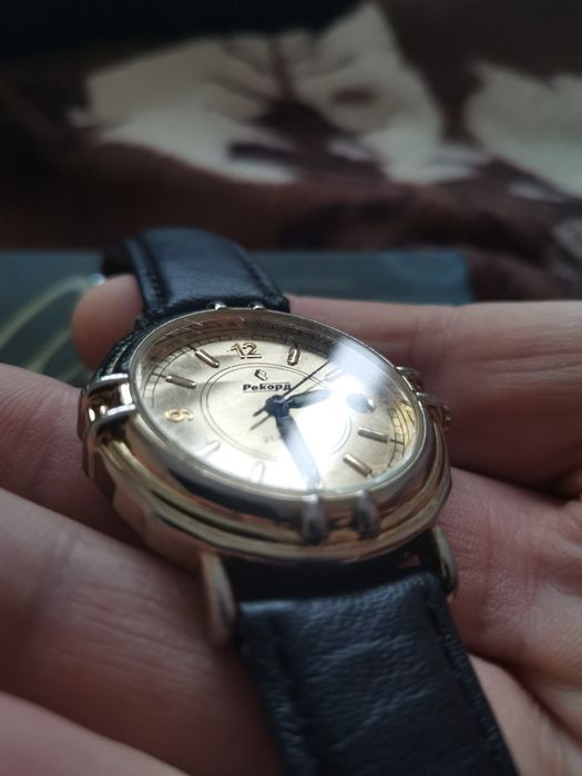 Продам годинник Рекорд