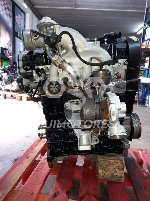MOTOR VOLKSWAGEN PASSAT TRENDLINE 1.9TDI 130CV, REF: AWX