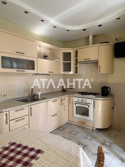 3-х комнатная на Сахарова с ремонтом, мебелью и техникой!