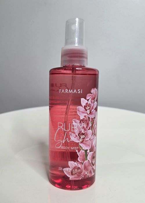 Mgiełka Do Ciała RUBY Sheer Farmasi