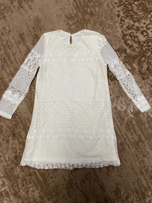Дитяча біла мереживна сукня