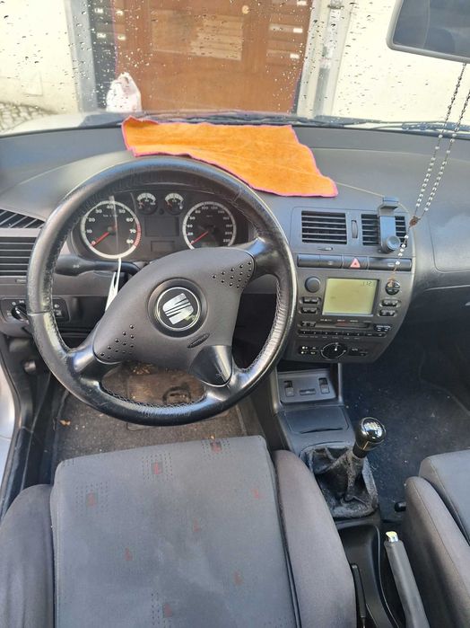 Seat ibiza em bom estado usado