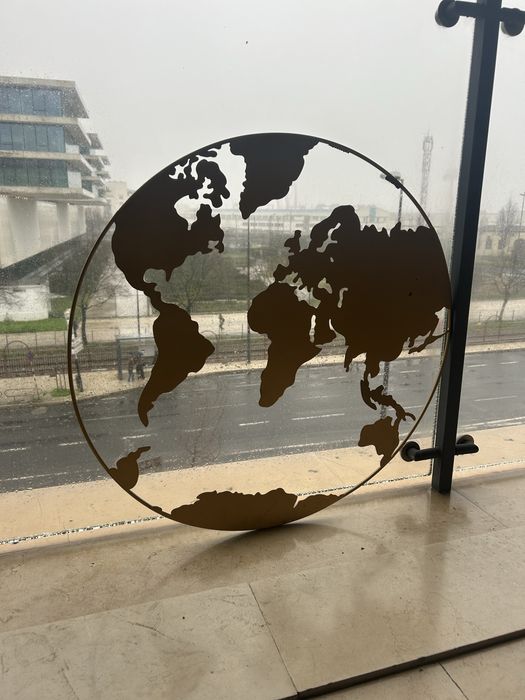 Quadro metalico mundo