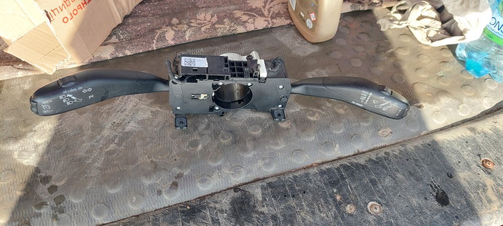 Перемикач Fabia 2 6R0953521