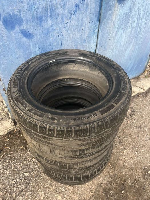 Резина 215/65 R16 С  покрышки
