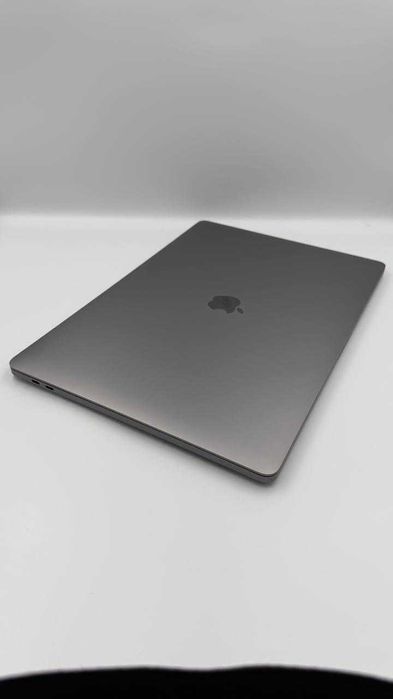 Ноутбук Apple MacBook Pro 16 i9/16/1TB Space Gray (MVVK2) 2019