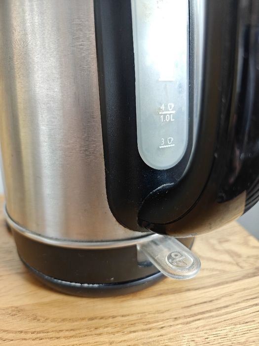 Електрочайник Philips HD9321 з нержавіючої сталі