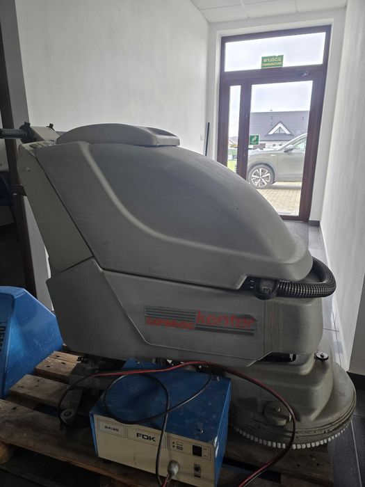 Simpla 45 B Classic Comac maszyna do szorowania podłóg wysyłka gratis