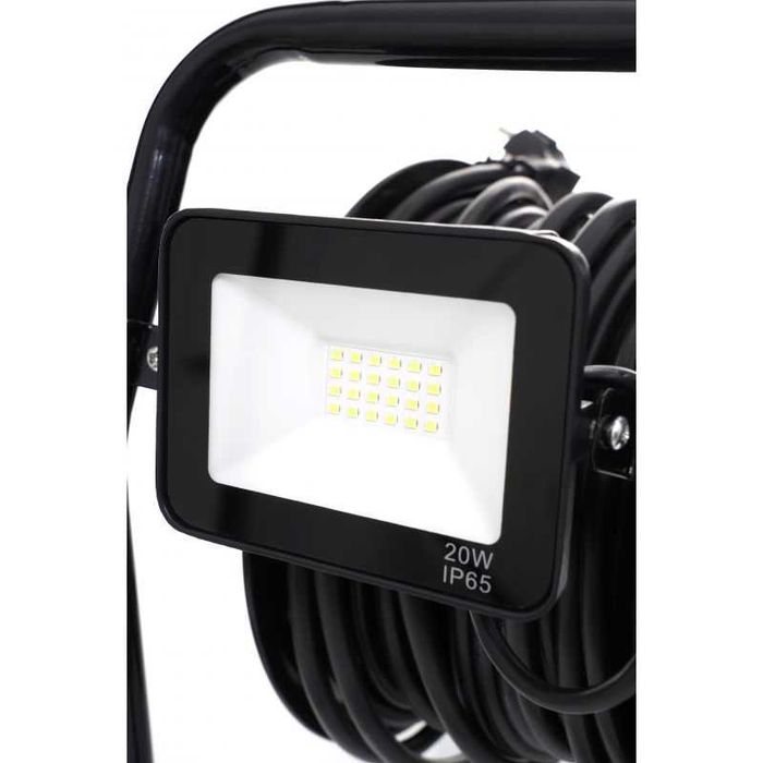 Przedłużacz bębnowy na plastikowym bębnie przewód 3x2,5mm 30m + LED KD4037