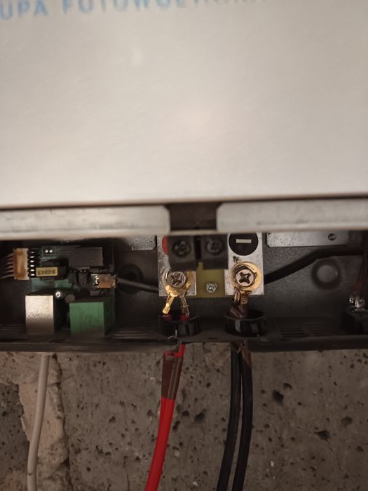 Inwerter 3 kw 24v mało używany