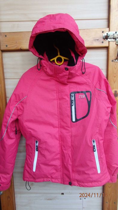 Kurtka damska z kapturem ocieplana marki TTH rozmiar S.