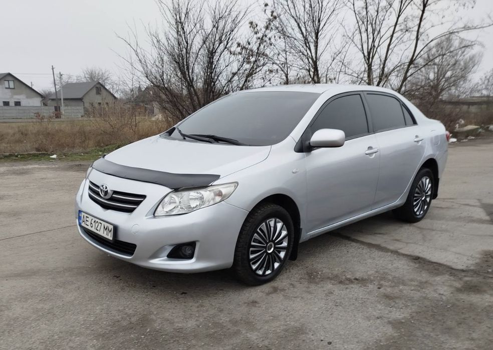 Продам TOYOTA Corolla