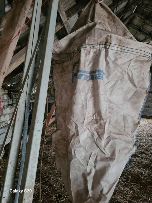 Silos zbiornik na pasze zboże