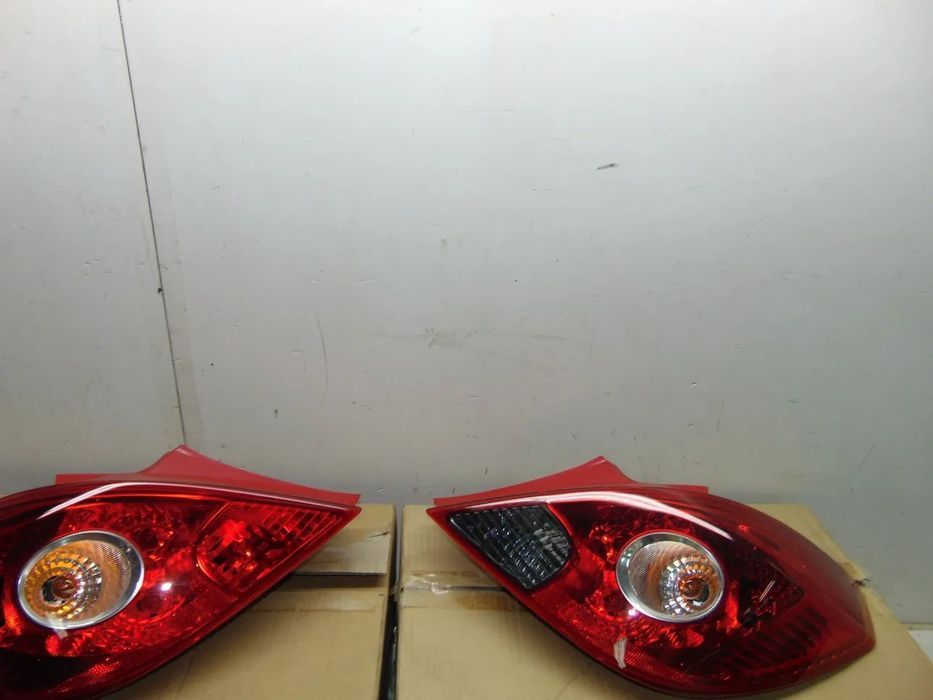 Opel Corsa D farolins
