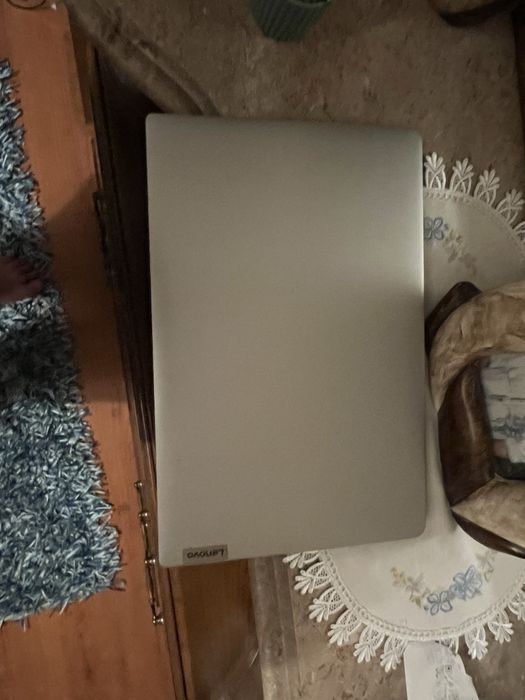 Lenovo ideapad 1