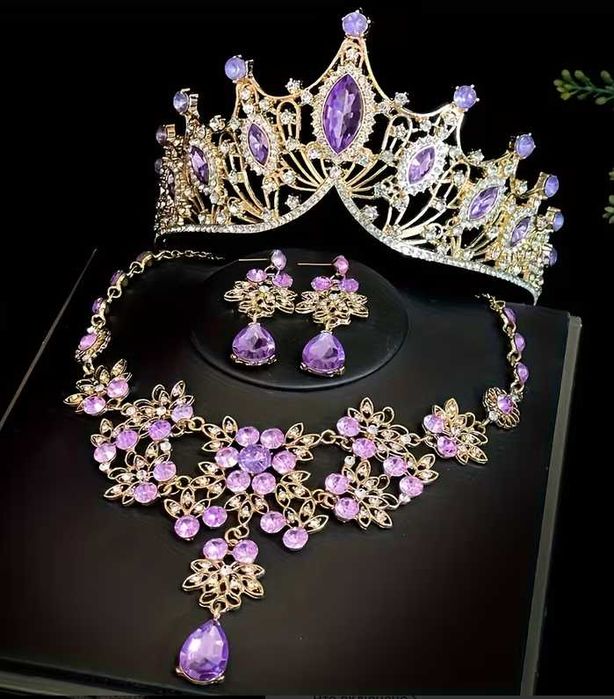 Корона, диадема, тиара с комплектом украшений (колье и сережки) сари