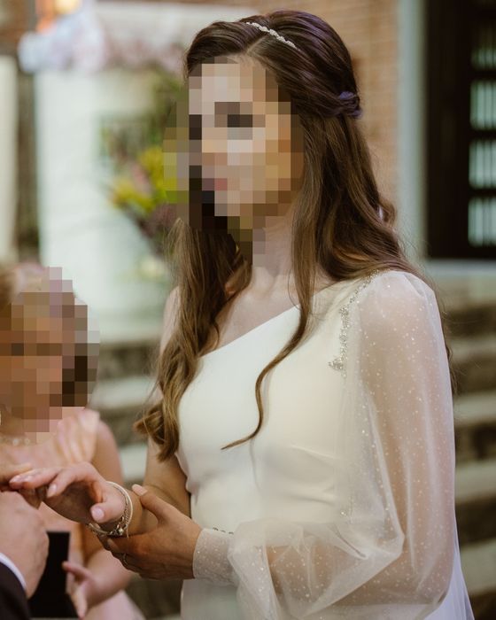 Suknia ślubna rybka Amaltea Pronovias off white