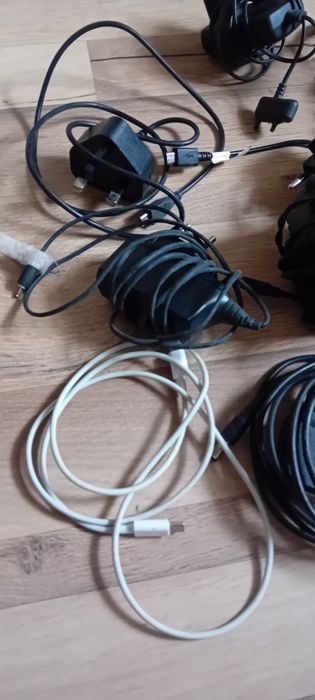 Ładowarki do telefonów