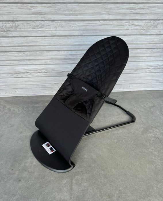 Шезлонг-гойдалка LOVE BABY чорний колір