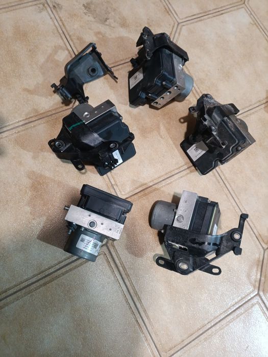 Блок ABS Tesla model 3  кронштейн абс